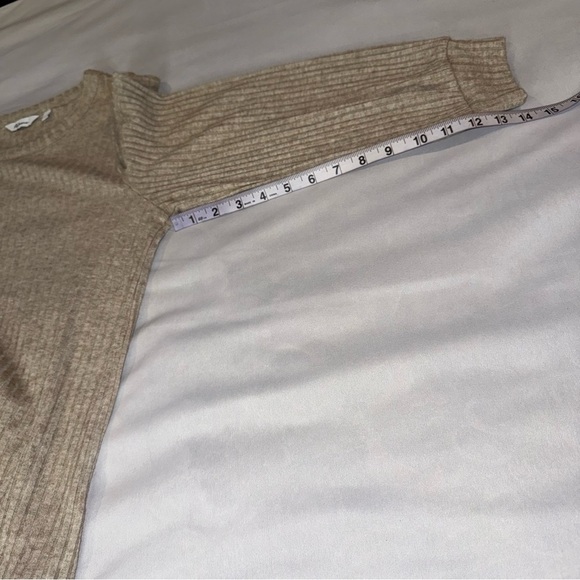 Reitmans Beige Ribbed Crew Neck Sweater Women’s Size M - Picture 10 of 12